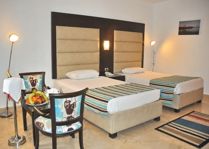 Blend Elphistone Otel 4*