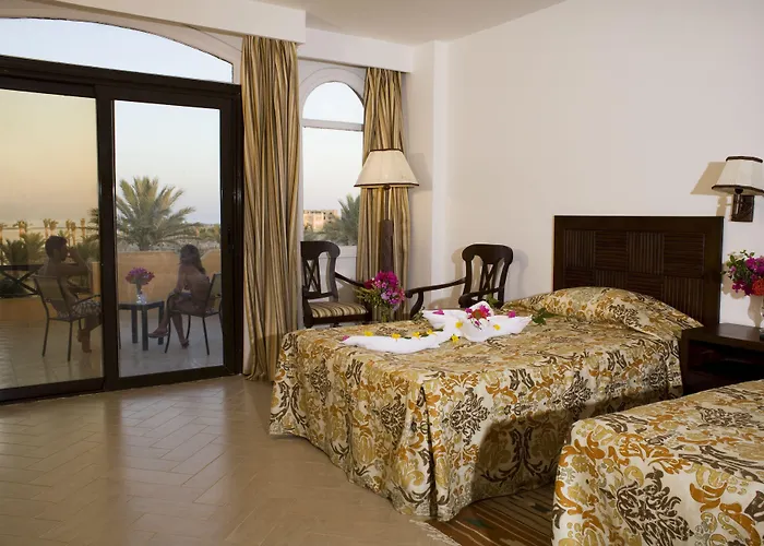 Blend Elphistone Otel 4*